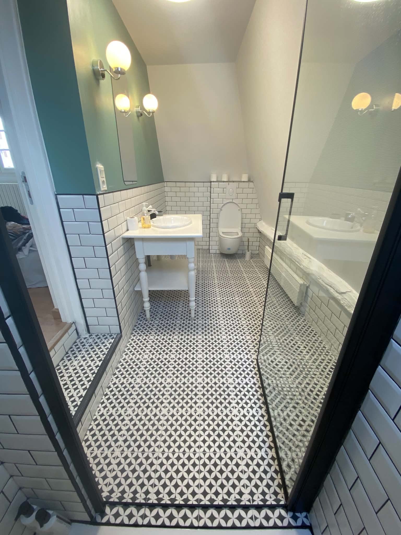 Salle de bain rénovée photo 15